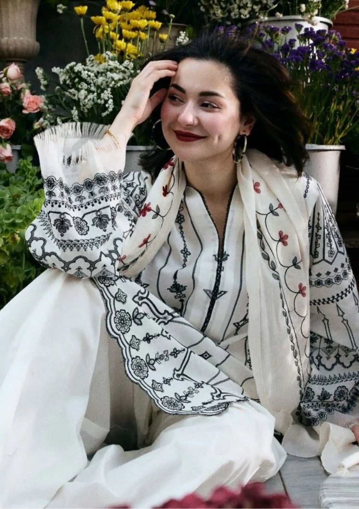 Lawn 3PC Embroidered Shirt with Digital Printed Jacquard Dupatta – ZC1383