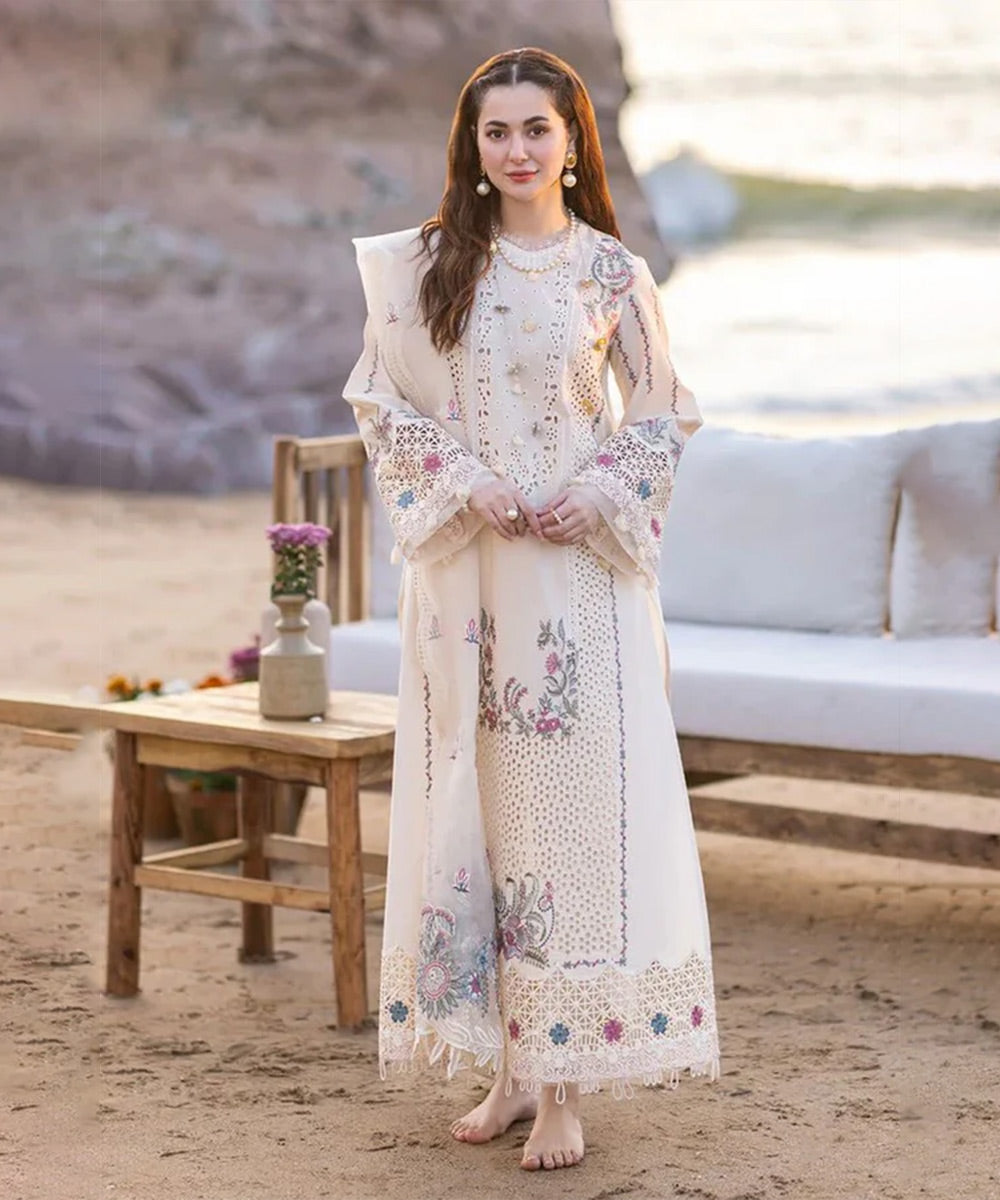 Qalamkar 3PC Lawn Embroidered Shirt with Organza Embroidered Dupatta – ZC1050