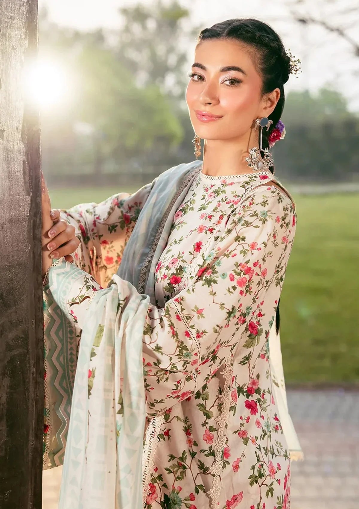 Noor-e-Bahar Floral Lawn Suit -FS1133