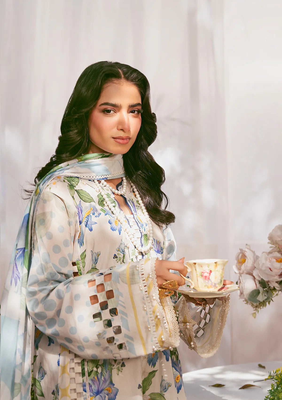 Ivory Bahaar Floral Lawn - FS1171