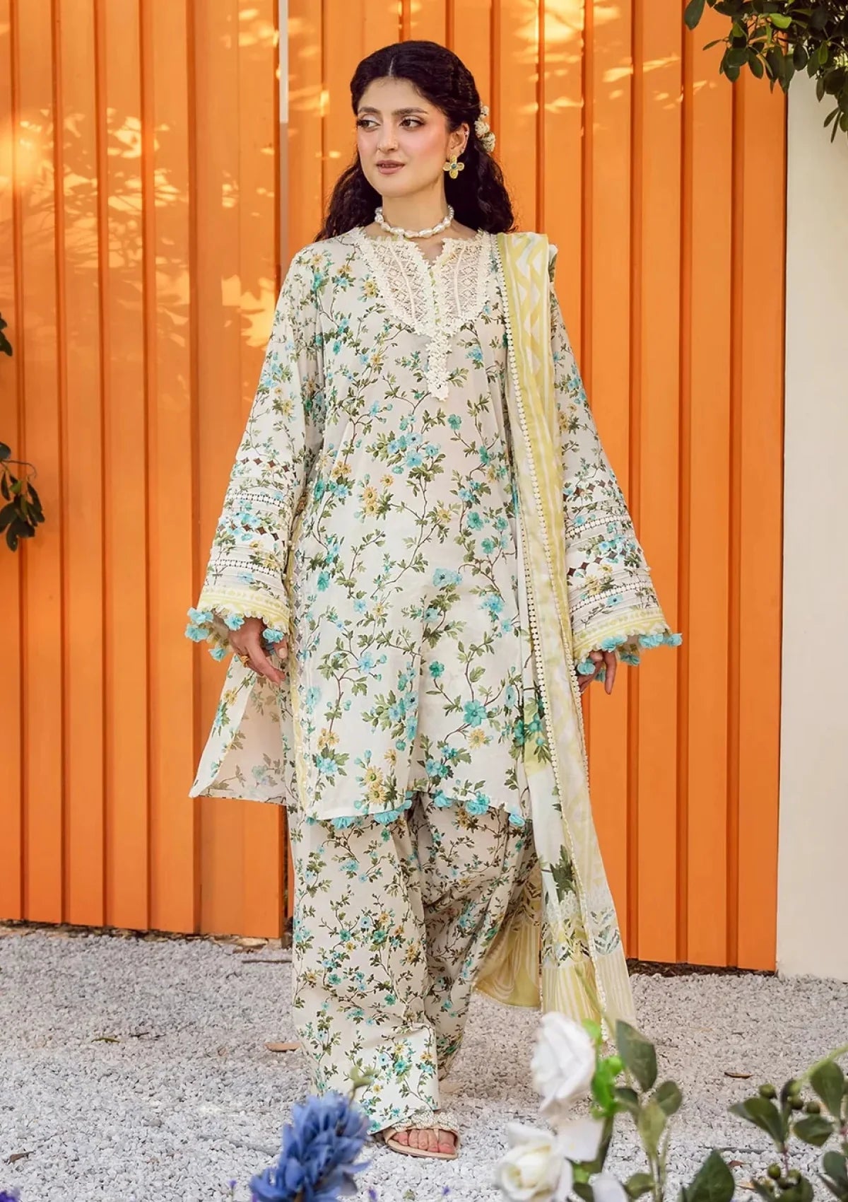 Azure Garden Floral Lawn - FS1135