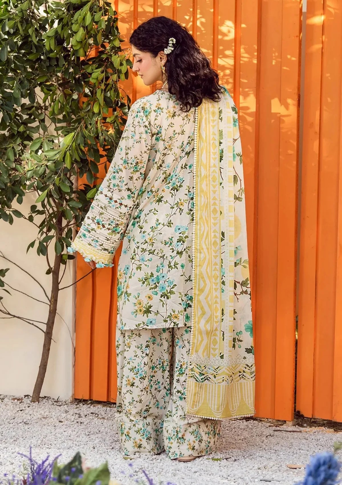 Azure Garden Floral Lawn - FS1135