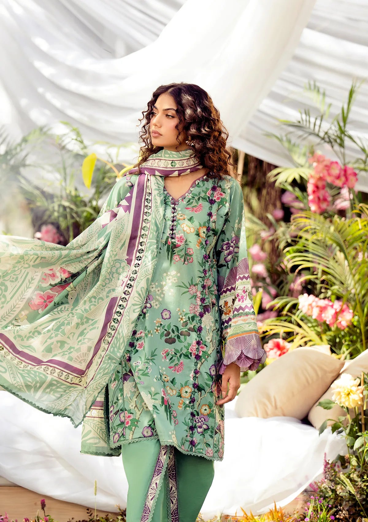 Minted Blossom Floral Lawn - FS1161