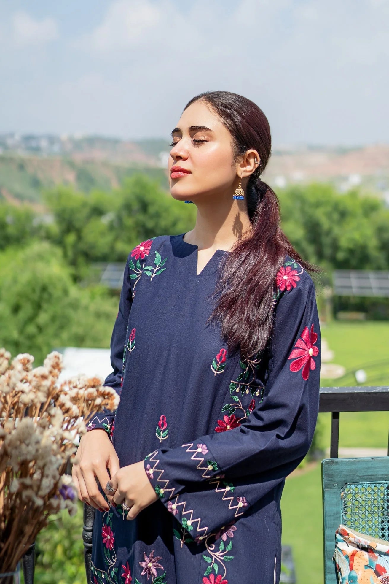 Lawn 2PC Embroidered-SS5081
