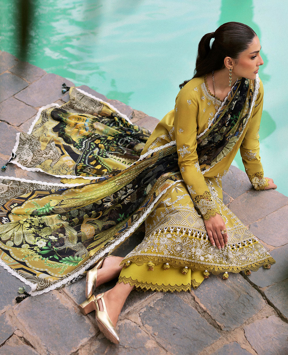 Lawn 3PC Embroidered Shirt with Digital Printed Jacquard Dupatta – ZC1423