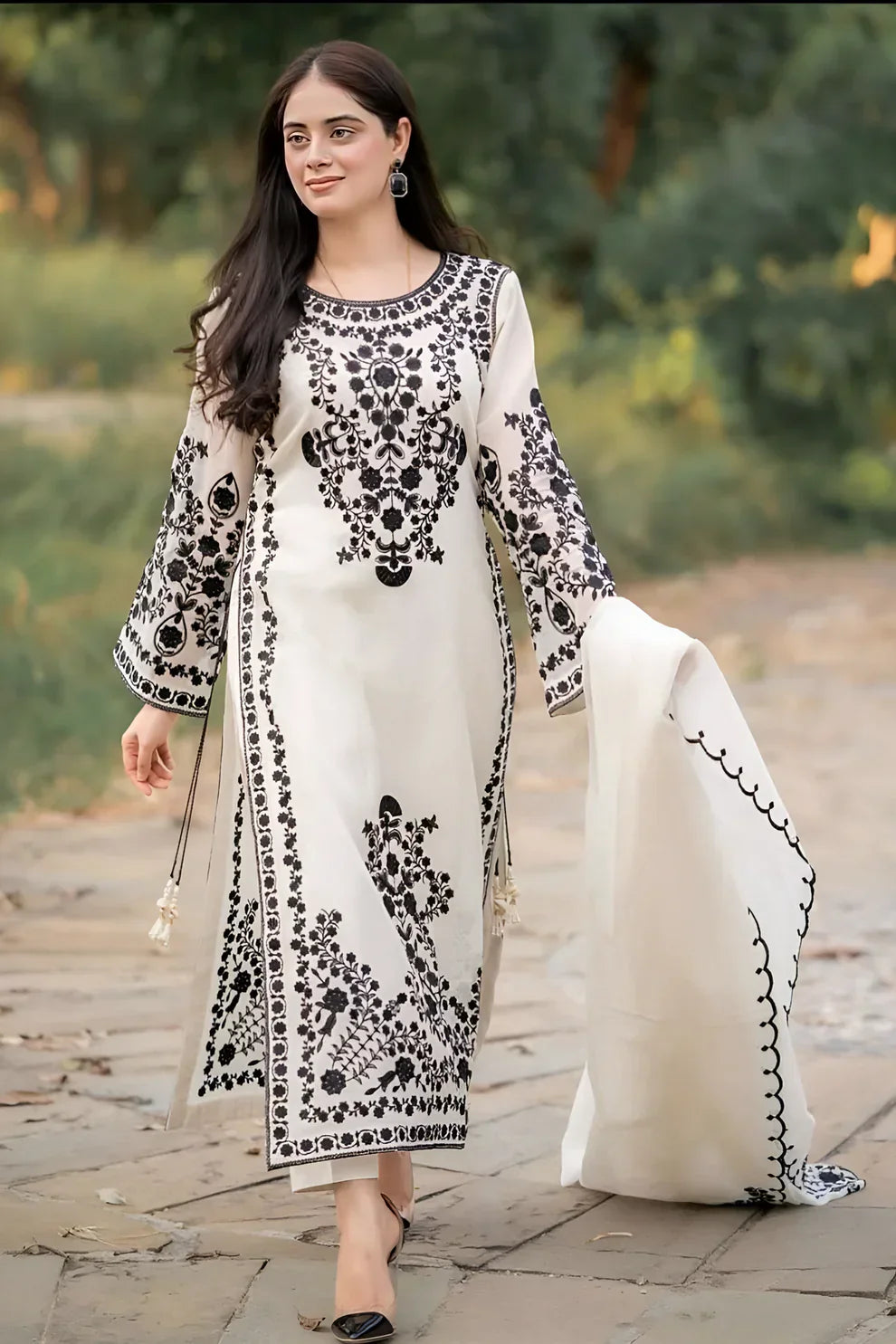Jazmin Dhanak 3PC Embroidered Suit with Crinkle Chiffon Embroidered Dupatta– ZC105