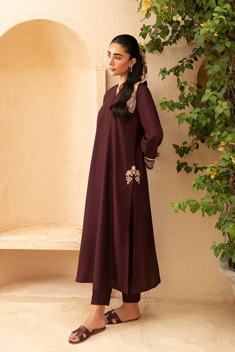 Azure Dhanak 2PC Embroidered Ensemble – ZC660