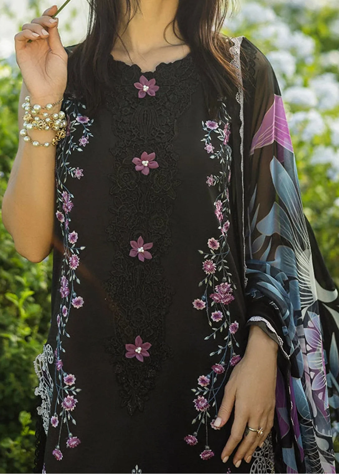 MUSHQ - 3PC LAWN EMBROIDERED SHIRT WITH CHIFFON PRINTED DUPATTA - FS5556